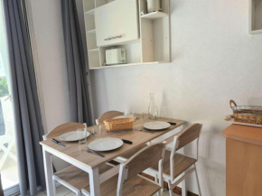 Studio avec Mezzanine, Plage du Môle à 100m, Proche Commerces et Restaurants, Parking Inclus - FR-1-249-336